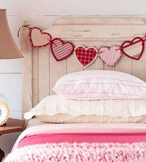 Déco de Saint Valentin  une chambre à coucher romantique