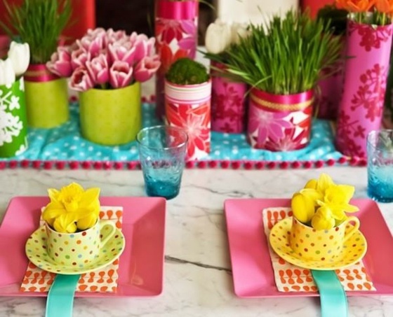 composition florale printemps table