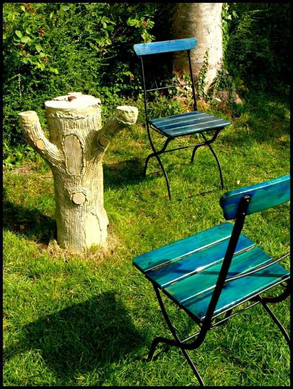 déco jardin chaise en bois bleue table pratique pas cher