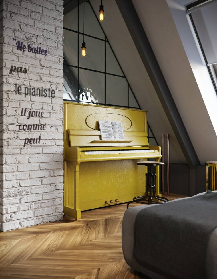 décoration intérieure idée piano jaune bois design canapé gris luminaire suspension