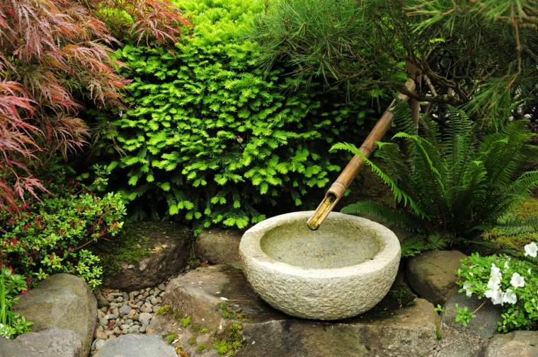 jardin japonais fontaine pierre design idée 