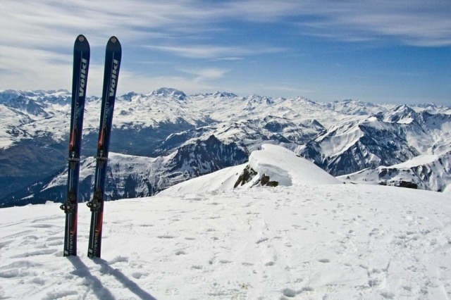 skier alpes italiennes