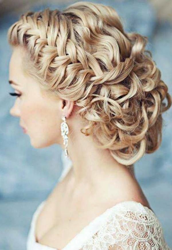 idee coiffure cheveux boucles