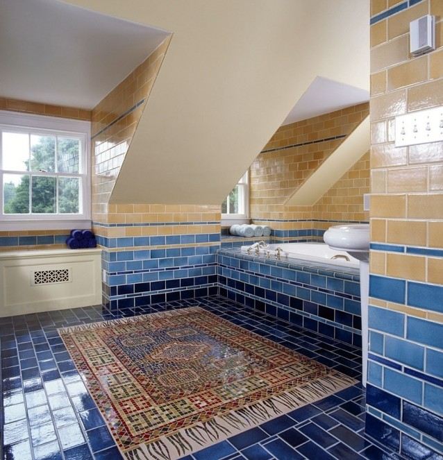 Idée-déco-salle-de-bains-couleur-bleue-carrelage-rectangulaire