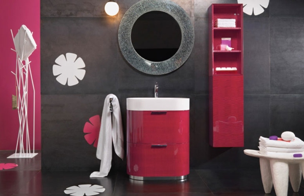 Meuble salle de bain design en rouge