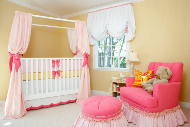 chambre fille rose idée déco peinture chambre bébé canapé rose 