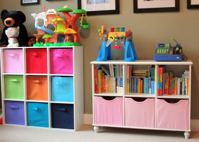 bibliothèque-enfant-idée-originale-optmiser-rangement-livres-jouets