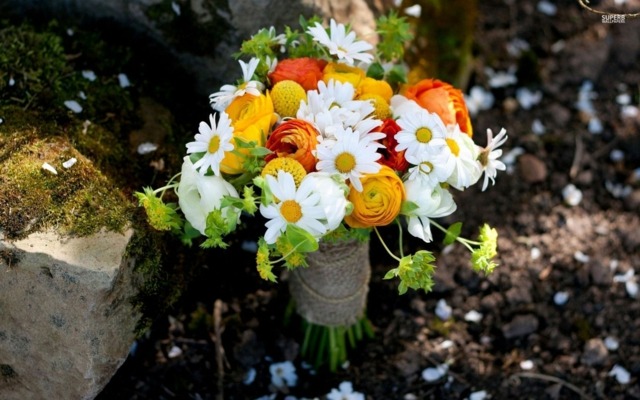 bouquet original fleurs blanc orange