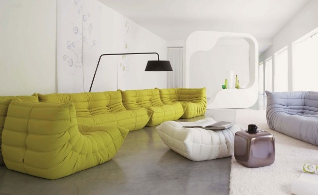 canapé-vert-blanc-tout-confort-salon-idée-originale