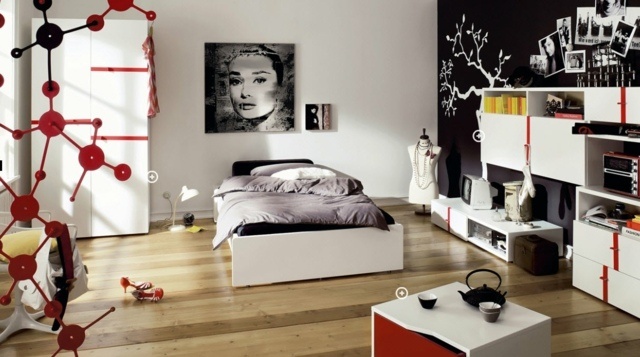 design d'intérieur chambr tableau lit garde-robe parquet mur papier peint tableau
