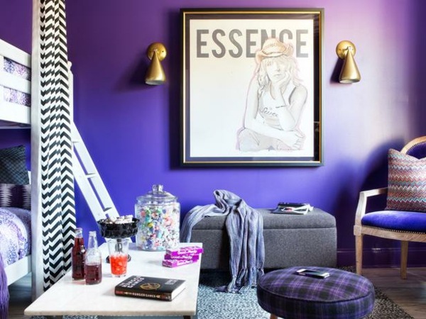chambre charmante violet profond style glamour