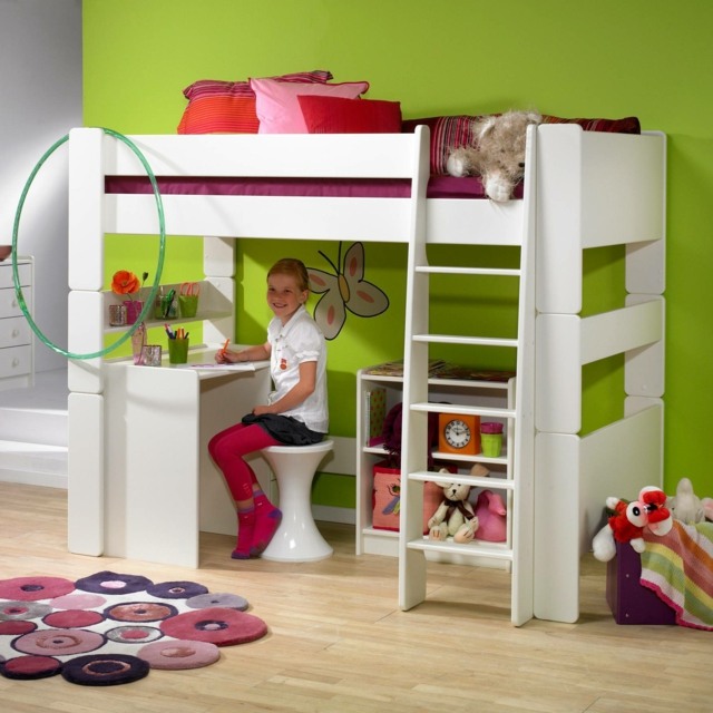 chambre enfant avec un lit mezzanine