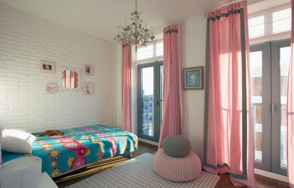 chambre fille accents roses lustre glamour