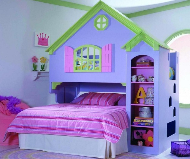 chambre-pour-enfant-idées-aménagement-originales-forme-maison-espace-rangement