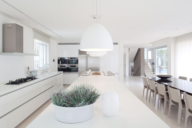 design de cuisne minimaliste blanche-appartement