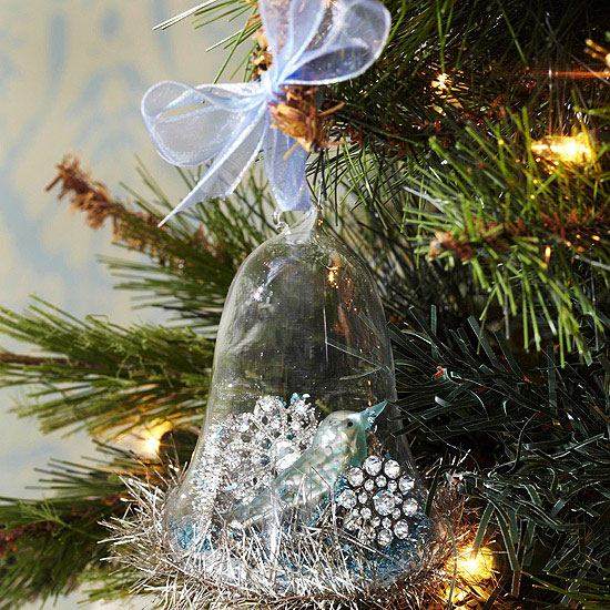 déco-de-Noël-DIY-idée-originale-ruban-transparent-cloche-verre