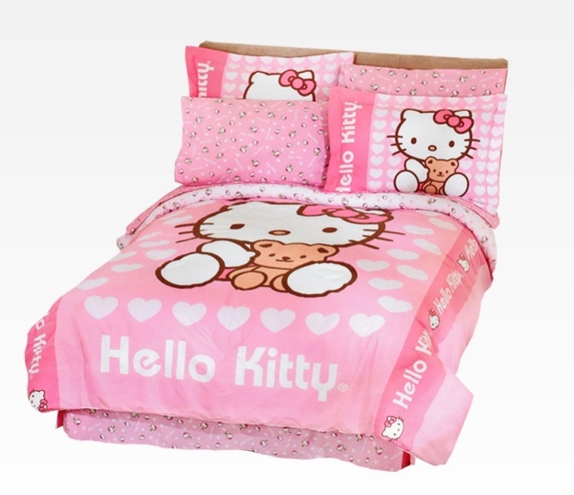 décoration-chambre-fille-linge-lit-thème-Hello-Kitty-enfant