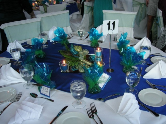 décoration-de-table-hiver-idées-couleur-bleue