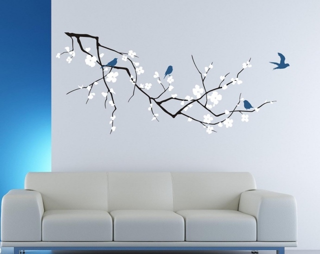 décoration-murale-idée-originale-canape-couleur-blanche-oiseaux