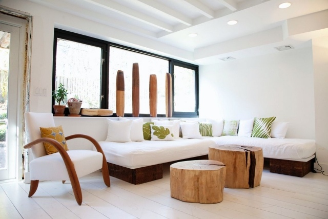 faux-plafond-blanc-moderne-salon-blanc-mobilier-bois faux plafond
