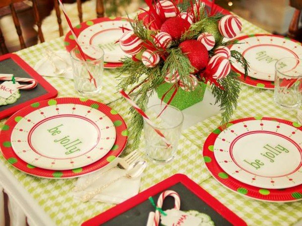 idées décoration table fête enfants Noël