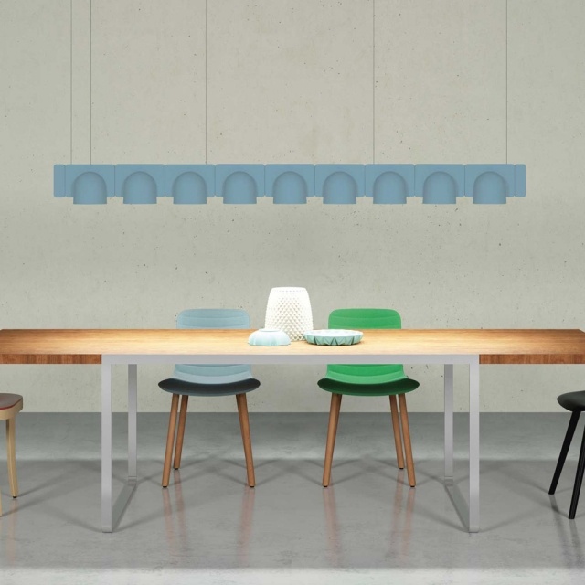 luminaire-design-Igloo-bleu-pâle-salle-manger-élégante luminaire design