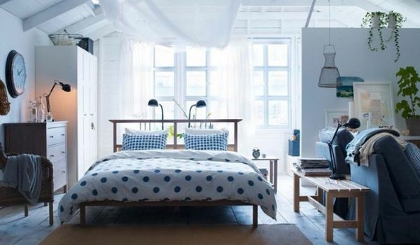 meubles bois vue lit spacieux chambre commode