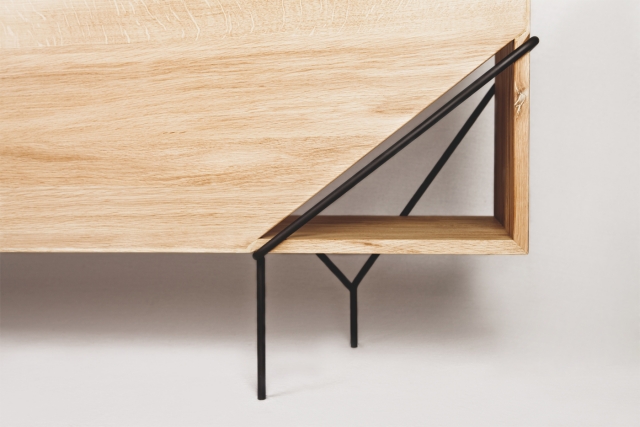 meubles-design-Jordi-Lopez-Aguillo-Nicolas-Perot-collection-Y-console-bois