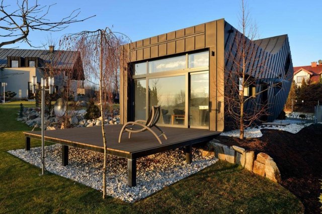 minimaliste veranda sol bois design moderne