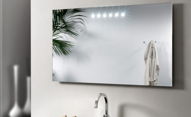 miroir-salle-de-bains-moderne-confort-complet-étoiles-décoratives-sympas