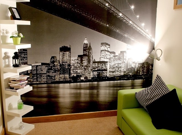 papier-peint-New-York-Pont-Brooklyn-salon-canapé-vert-anis papier peint New York