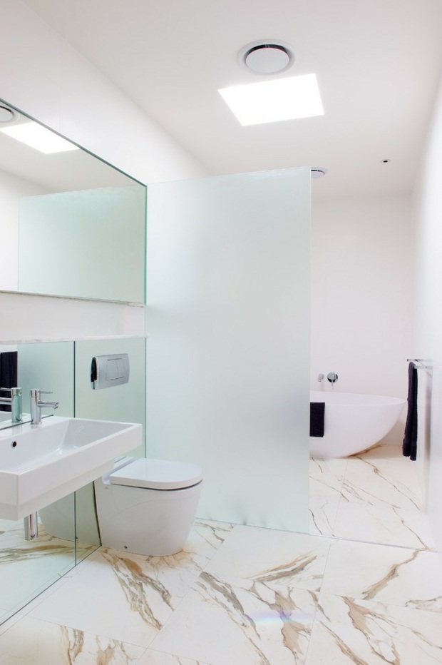 salle de bain chic sol marbre blancheur pureté