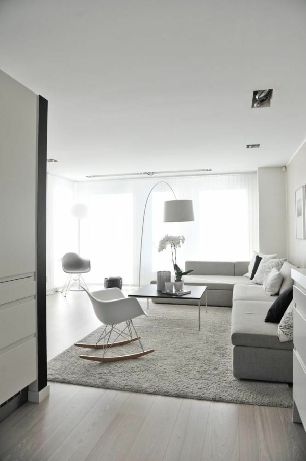 Tapis en blanc ''sale'' pour une déco en blanc et gris conception minimaliste d'intérieur 