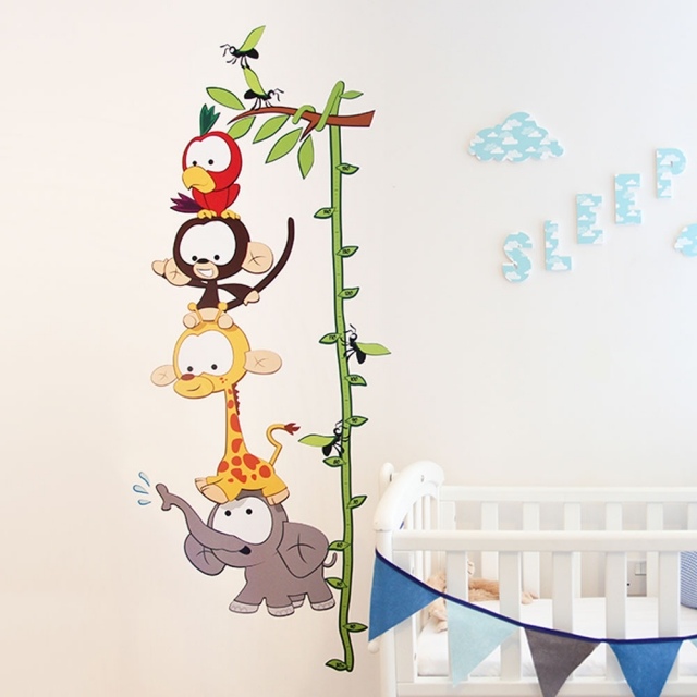 stickers-chambre-bébé-thème-jungle-animaux-sauvages-sympas-liane-verte stickers chambre bébé