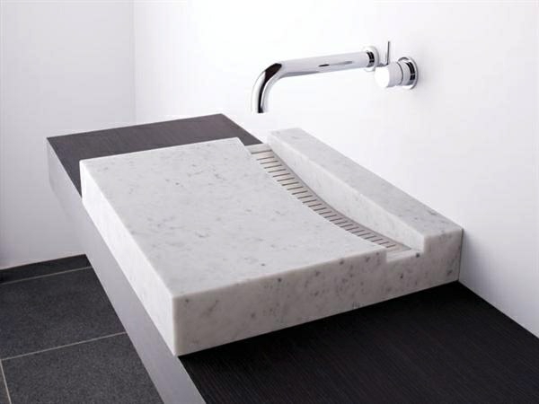 superbe lavabo en marbre blanc lignes épurées