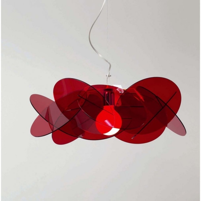 suspension-luminaire-idée-décoration-originale-couleur-rouge