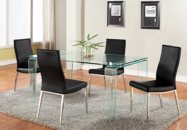 table-salle-à-manger-matériau-verre-idée-originale-forme-rectangulaires-chaises