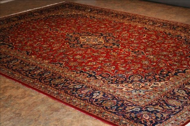 tapis-persan-idée-originale-rectangulaire-motif-floral