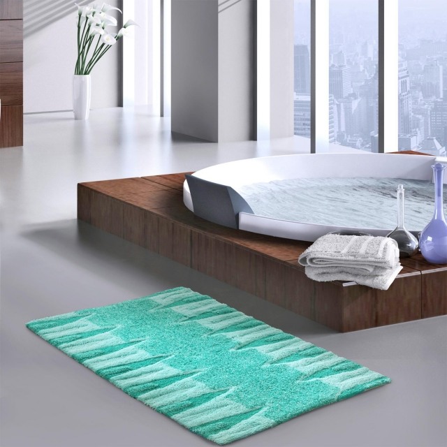 tapis-salle-bains-couleur-turquoise-clair-jacuzzi tapis de salle de bains