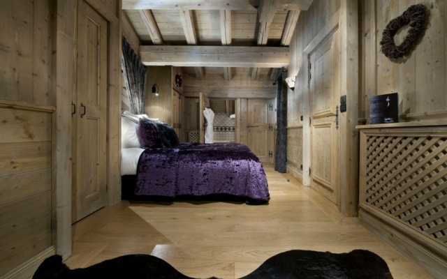 Le bois est là sol au plafond décorée chambre à coucher stylée