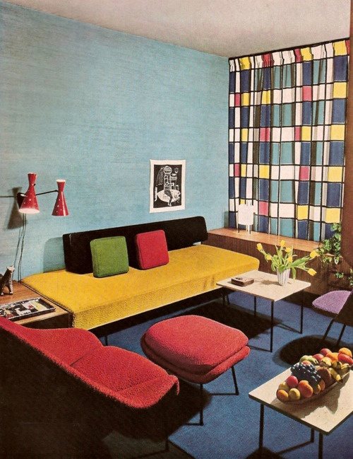 Canapé coloré pour le salon vintage