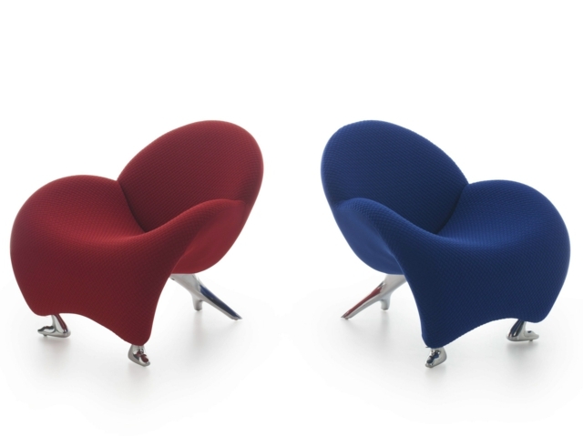 Bleu et rouge fauteuil par LEOLUX meuble salon 