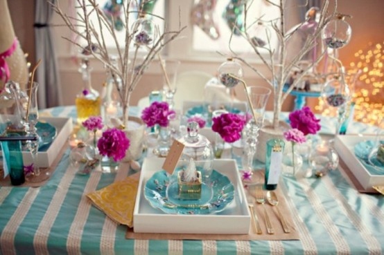 Fleurs bleu clair déco de table atypique fin d'année fêtes
