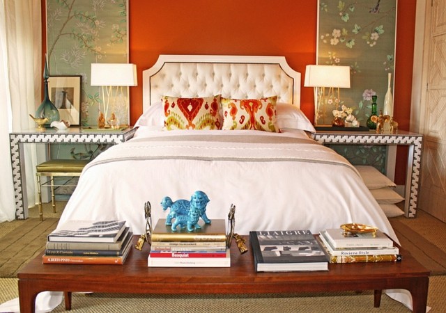 Chambre à coucher design symétrique couleur royale