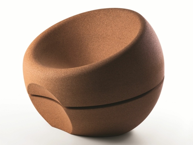 La sphère de Movecho comme pouf de cuivre 