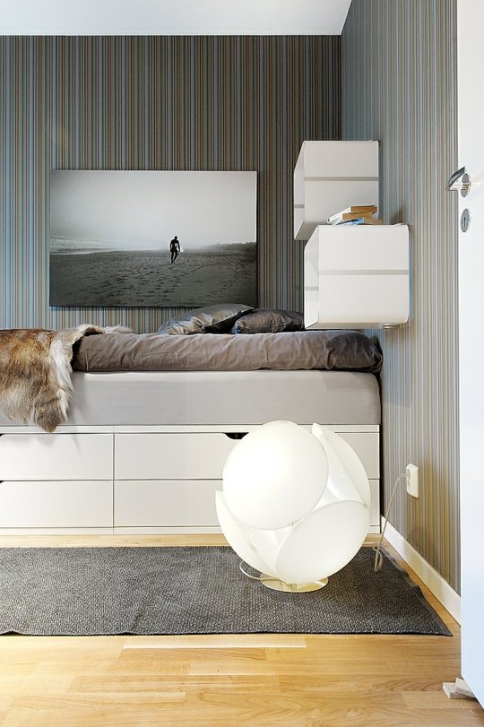 Deux étages tiroir petit une personne lit avec rangement