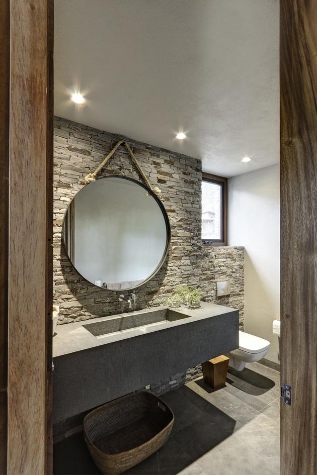 salle de bains toujours ne pierre  style simple