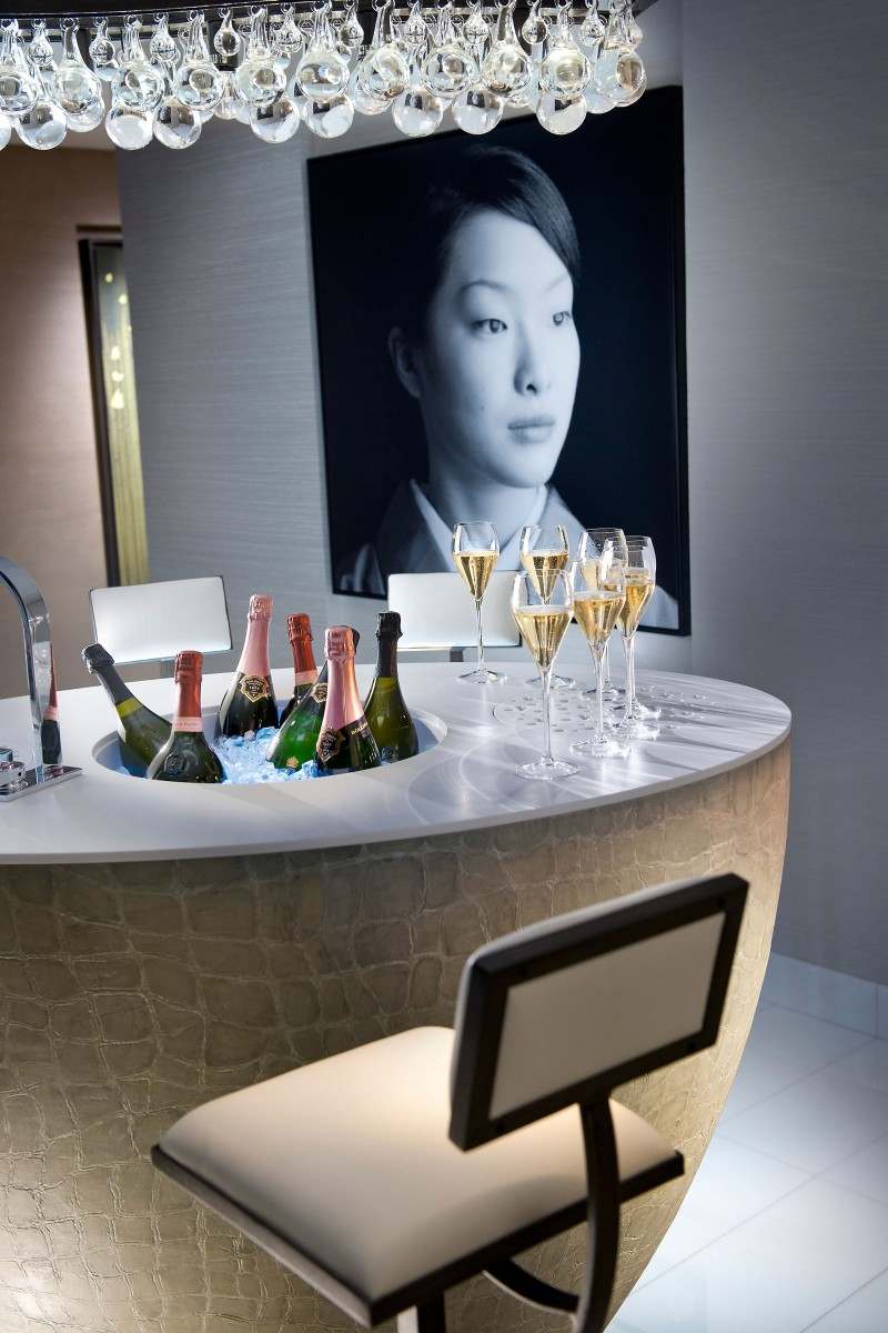 design bar champagne art hotel moderne charme oriental mandarin paris france