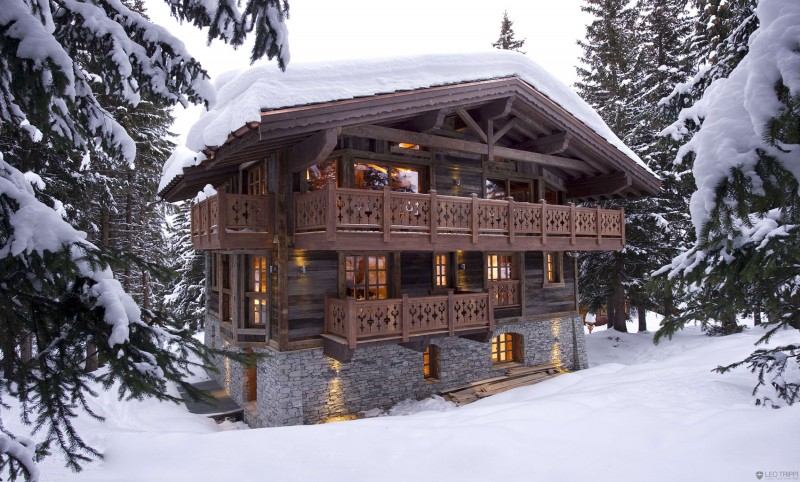 chalet luxe montagne les gentianes style moderne ancien ski alpes bois balcon