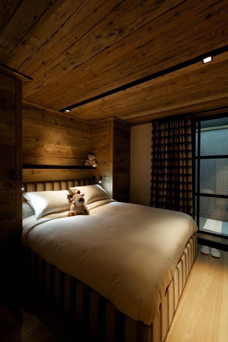 déco chambre à coucher chalet cynella montagne objet design art alpes france bois